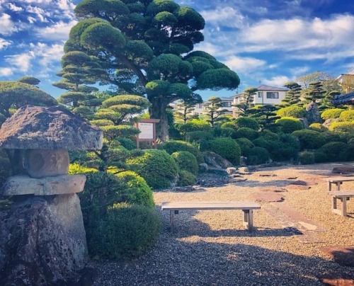 ＼おにわさん更新情報／ ‪[ 長崎県長崎市 ] 赤瀬邸庭園 Akase House&rsquo;s Garden, Nagasaki の写真・記事を更新しました。 ーー『古賀植木の里』にある #枯山水