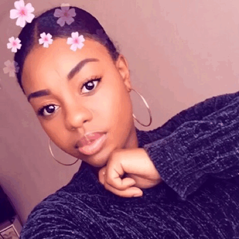 signedkc:Sweet like honeydew. I love it when you come around, it’s just me & you…