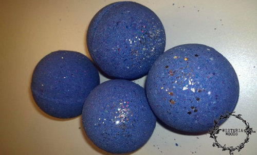 stardust bath bomb - $3 buy it here!