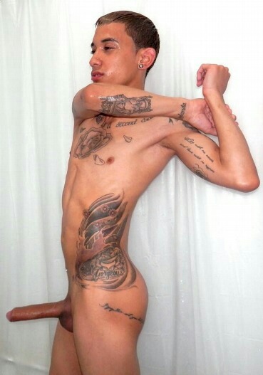 Porn photo dominicanblackboy:  Sexy gorgeous tatted