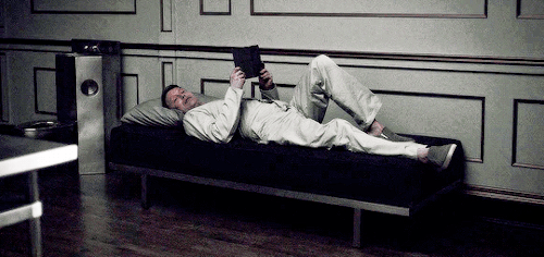 folieatux:Hannibal chillin in his cell