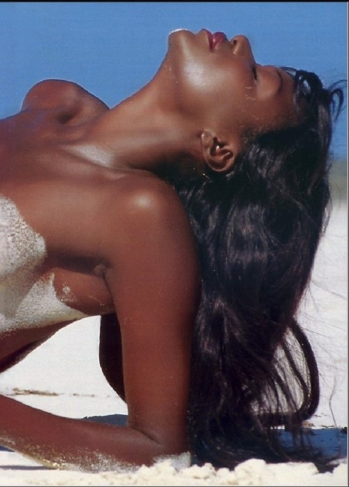 mademoiselleclipon:Yunia Soloman
