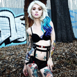 grungeforfun:  Harness Garter Belt Waist