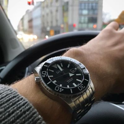 Instagram repost
timo_oehlmann  On my way to school again, already excited to meet my class mates again tomorrow, after over four months now. [ #davosa #monsoonalgear #divewatch #watch #toolwatch ]