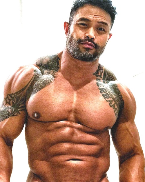 massivemuscledhunks - Manly Massive Muscled Males
