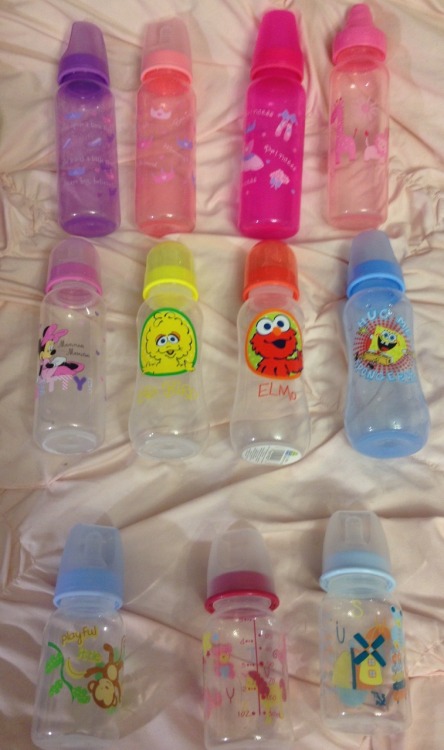 Porn photo playdoh-princess: 💖 All my sippies, bottles,