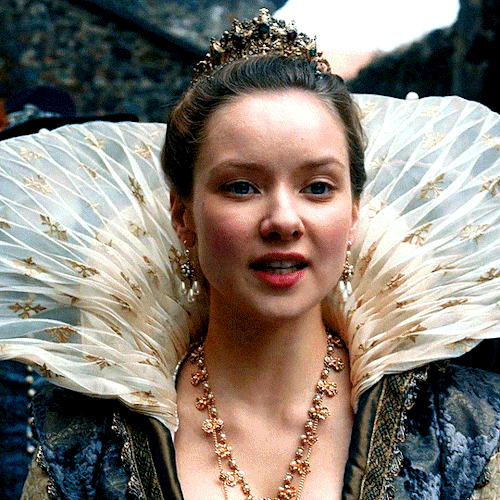 gifshistorical:Alexandra Dowling as Queen Ana de Austria · The Musketeers 1.01,02