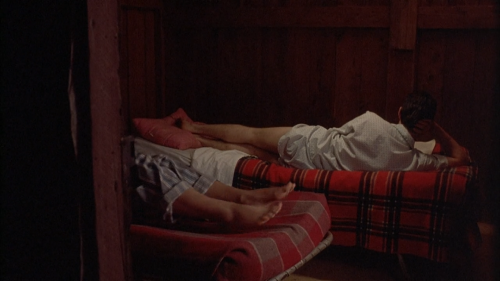 bug-gin:Sweetie (1989)Dir. Jane Campion