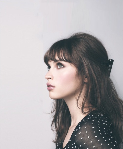 Felicity Jones. (via beauty / /)