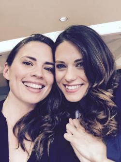 missdontcare-x:  @HayleyAtwell: Post panel smiles. Thank you St. Louis ! 