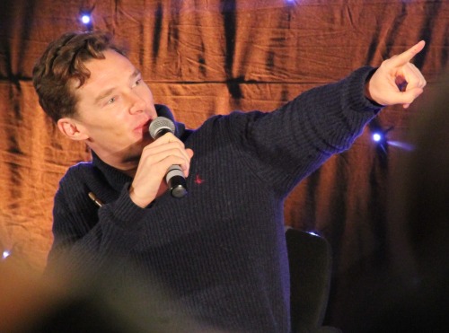 alipeeps: Am still working my way through my many *many* photos from Benedict’s talk at the El