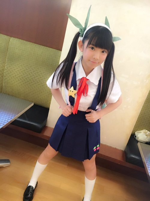 goboiano: 20-year old JPop star, Nagasawa Marina, cadet of the idol group Houkago Princess, cosplays