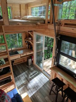 stylish-homes:  This Compact Cabin in Ontario,