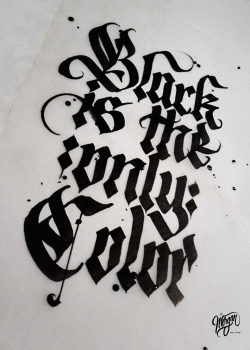 morgan-handlettering:  blackistheonlycolorMy favourite black blog in Tumblr.