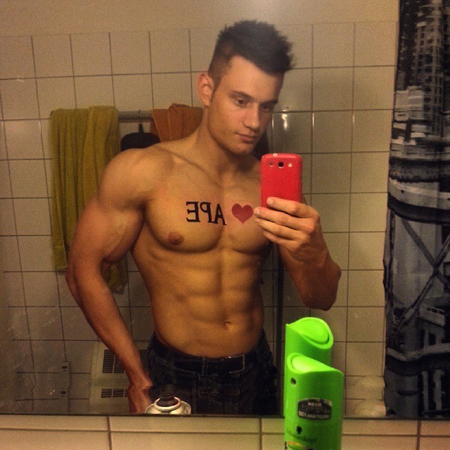 bigmalepecs:  @andrepatris