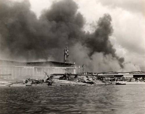 sailnavy:  PHOTOS STORED IN AN OLD BROWNIE CAMERA  Pearl Harbor photos found in an old Brownie stored in a foot locker.  THESE PHOTOS ARE FROM A SAILOR WHO WAS ON THE USS QUAPAW ATF-11O.  PEARL HARBOR  December 7th, 1941  