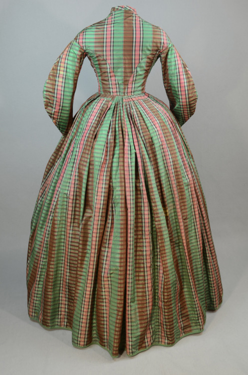 Day dress ca. 1865From the Irma G. Bowen Historic Clothing Collection at the University of New Hamps