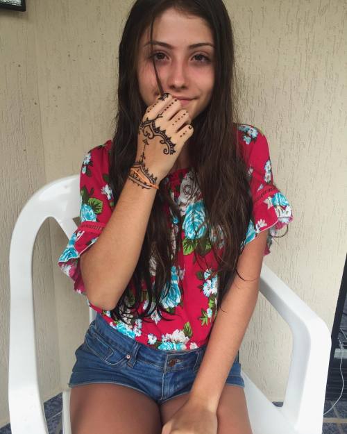 http://streetgrl.tumblr.com/post/156781890637
