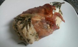 sydneytherobowitch:  I made some goat cheese stuffed rosemary chicken wrapped in prosciutto! 