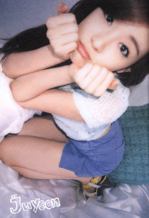 aspgz:heaven photobook scan - juyeonplease credit if using. click-through for hq.