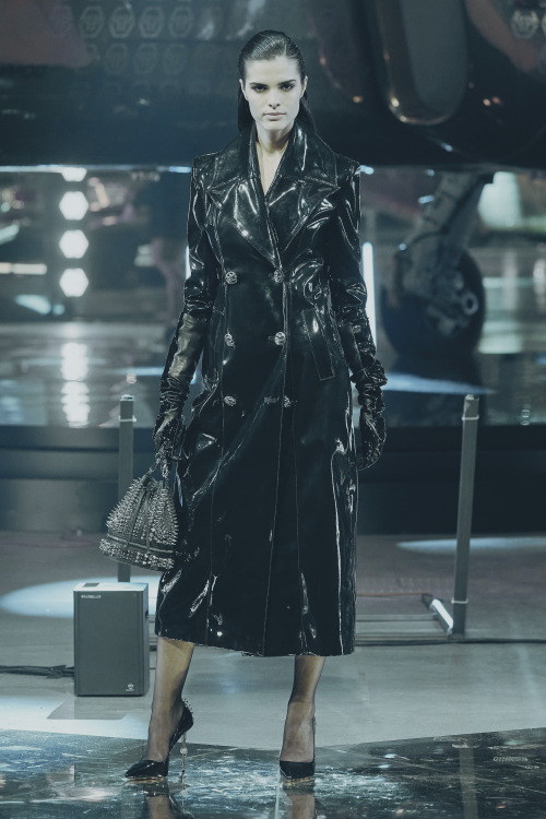 Philipp Plein / Fall 2020 / RTW Model: Carol Mendes