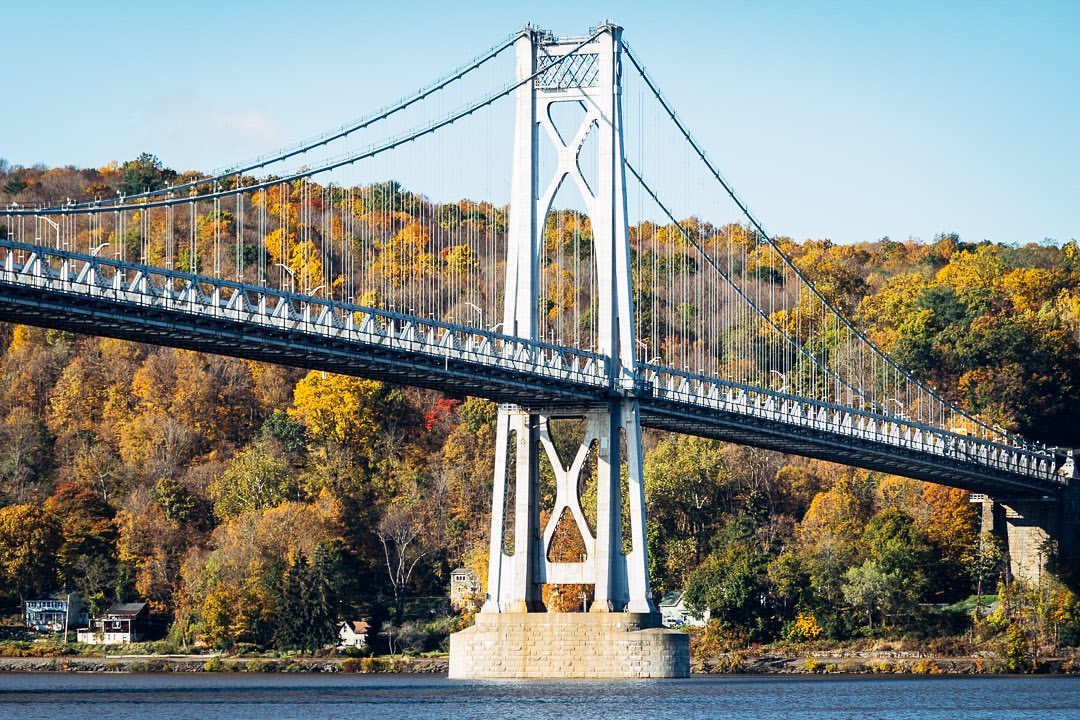 🍁 Last peek at this year’s Fall peak, probably as much color as we’ll get this year. (at Poughkeepsie, New York)
https://www.instagram.com/p/CV0IZ-7gcRq/?utm_medium=tumblr