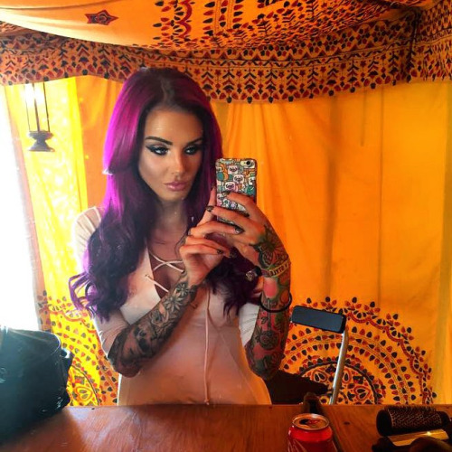lovelyinkedbabe:  Follow me lovelyinkedbabe.tumblr.com Check out inked girls selfies