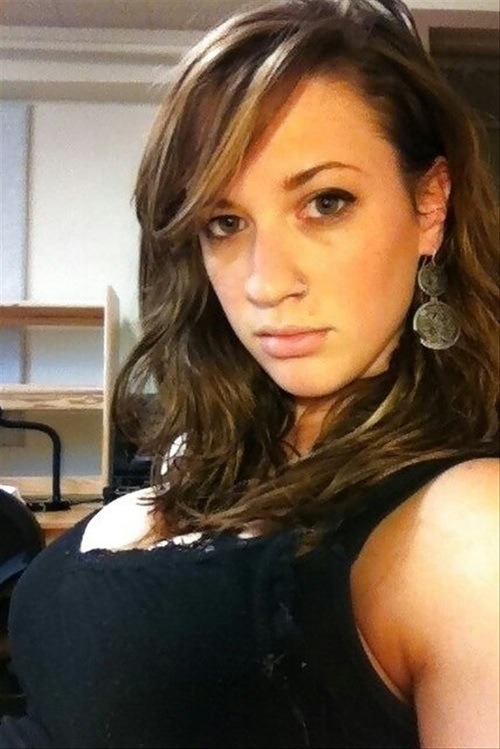 dogsdayswagger:  Here’s to the Motor BoatiN Princess of tumblr … love this dirty