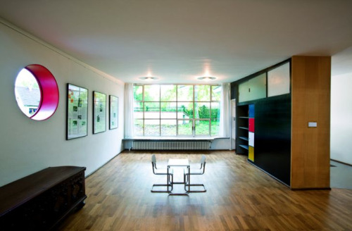 Hans Scharoun, “my favorite house” Haus Schminke, 1932-22. Löbau, Saxony, Germany. He is lllustratin