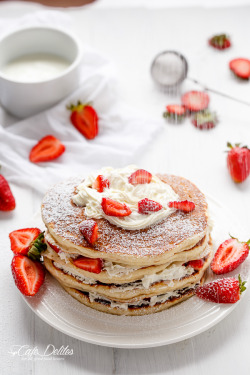 do-not-touch-my-food:  Strawberry Shortcake Greek Yogurt Pancakes