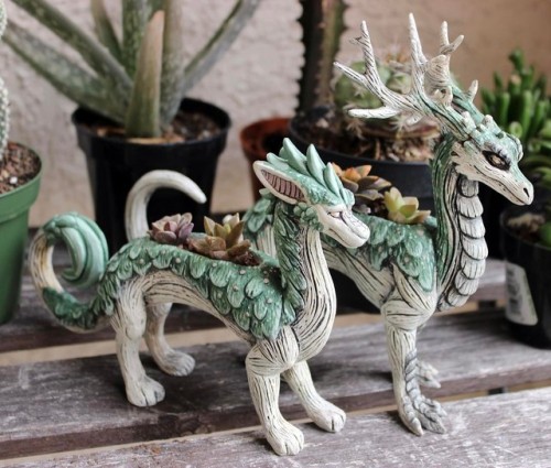 dovewithscales:half-human-machine:unseelie-witch:sosuperawesome:Planters by Emily Coleman on Instagr