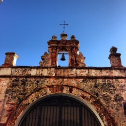 zhure:  Calle del Cristo. #oldsanjuan #sanse2013