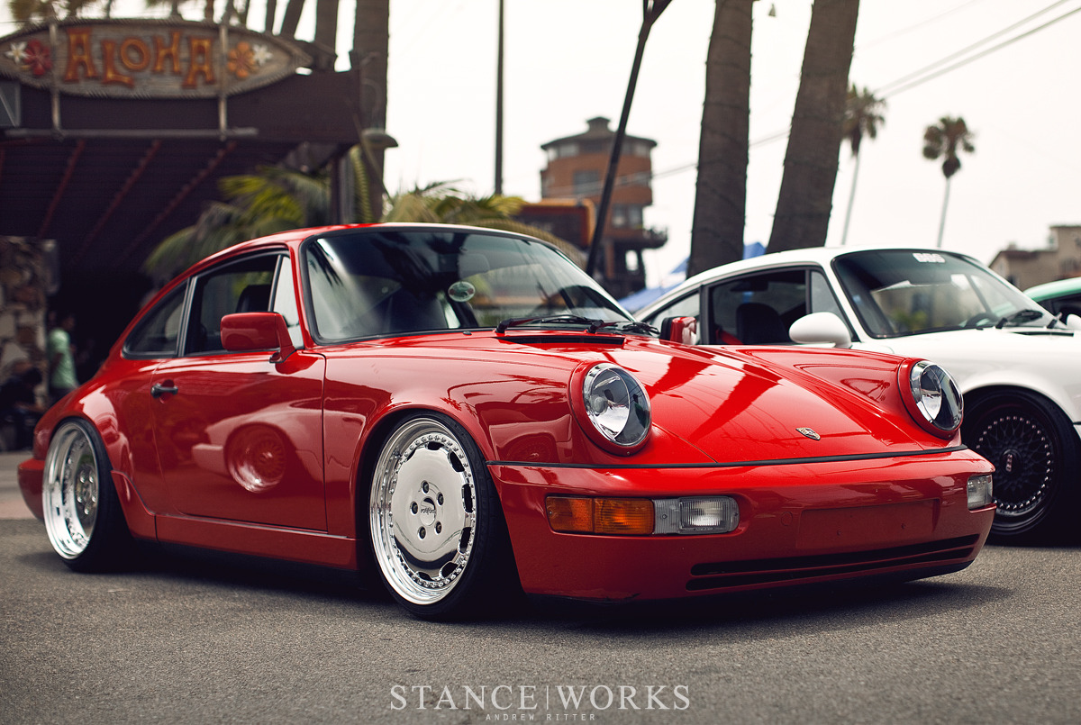 grimmkafer:  lateststancenews:  Lady in Red   grimmkafer: SWEET RED PORSCHE! 