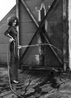 shizzler: blueflamelotus:   Sigourney Weaver,