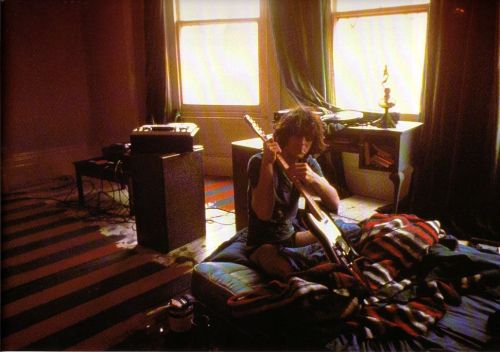 floydonthebeach: Syd Barrett of the Pink Floyd, outtake from The Madcap Laughs photo session. London