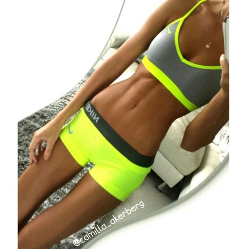 fitgymbabe:  Instagram: @FitGymBabes More Sexy Fitness Chicks on Tumblr  The new workout video section has tons of free butt workout vids!