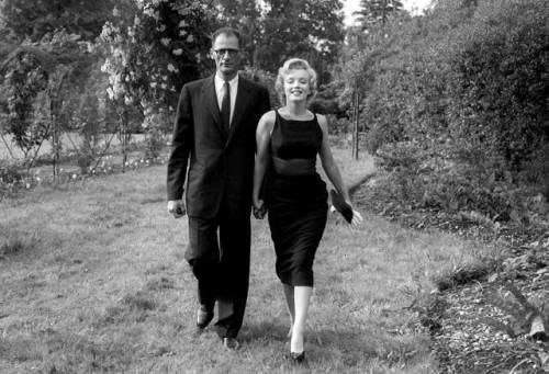 infinitemarilynmonroe:Marilyn Monroe and Arthur Miller in England, 1956.