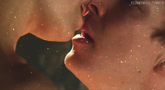 isignedupforbenedict:elennemigo:“A romantic Benedict gifset.”Request by @sobeautifullyobsessed 2k mi