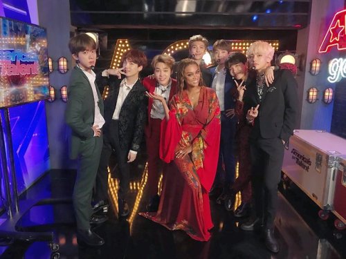 180913 BigHit’s Tweet[#오늘의방탄] BTS on America&rsquo;s Got Talent! 처음 서는 무대에 큰 응원을 보내주신 미국 아