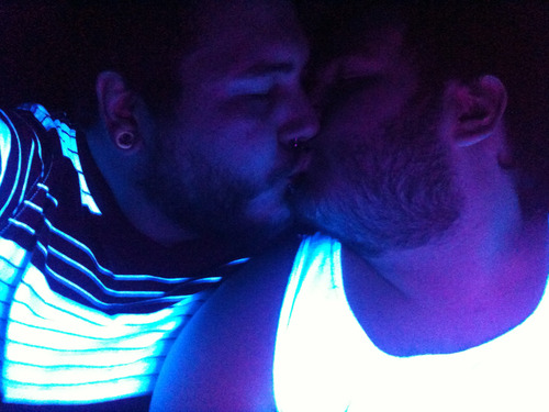 imhereforthemen:   These are some of my favorite photos of myself and my bf Brady (beardedbatman).  He’s pretty much the best. <3  (getupandkill) (beardedbatman)          