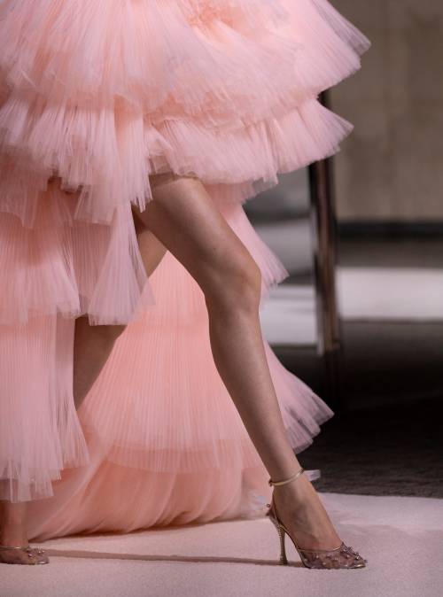 themakeupbrush:  Giambattista Valli Spring 2022 Couture