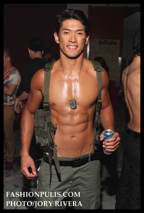 busankim:  Cosmopolitan Bachelor Bash 2012  http://jskbusan.blogspot.kr/search/label/Cosmopolitan  