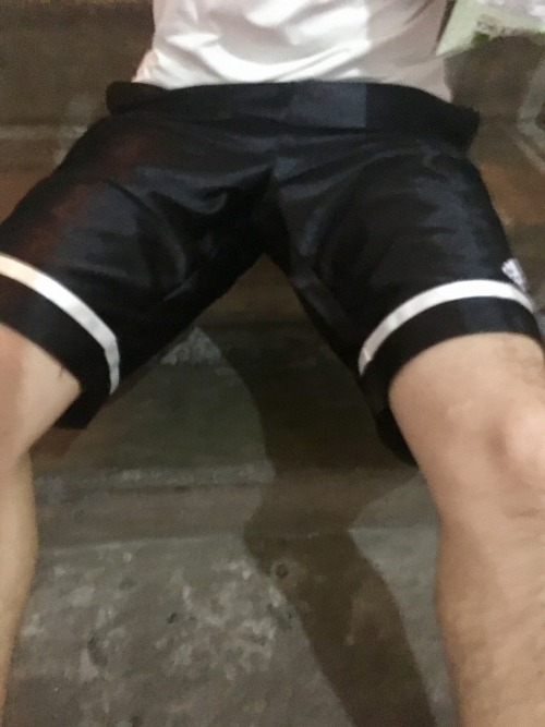 I just went shopping like this without underwear or socks lol