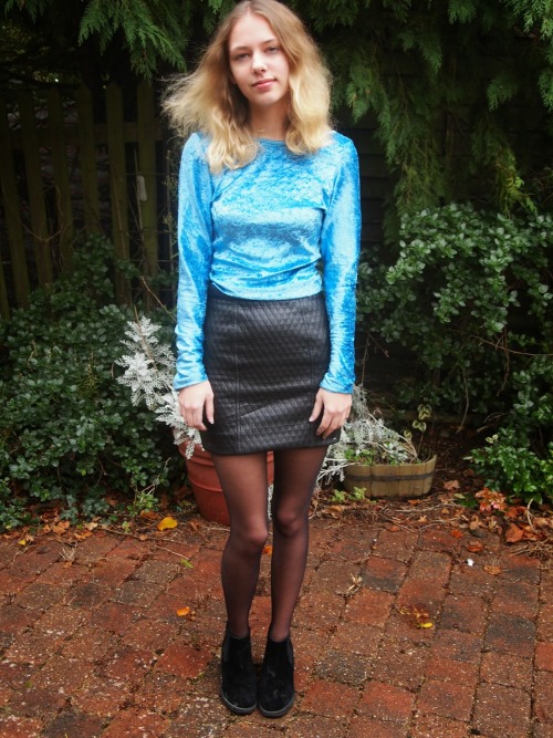 I’m loving Topshop’s clothes at the moment - it’s all so christmassy! I decided to make my own winte