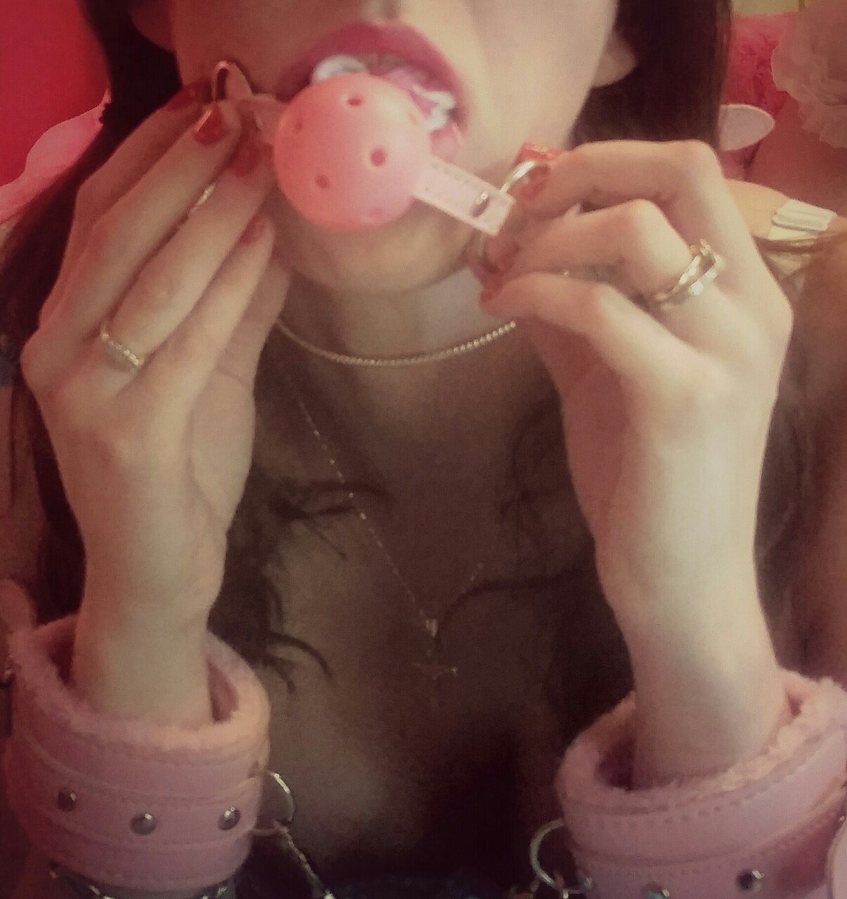 littlestkittyprincess:  What is fun about not being able to use your mouth?  Wishlist