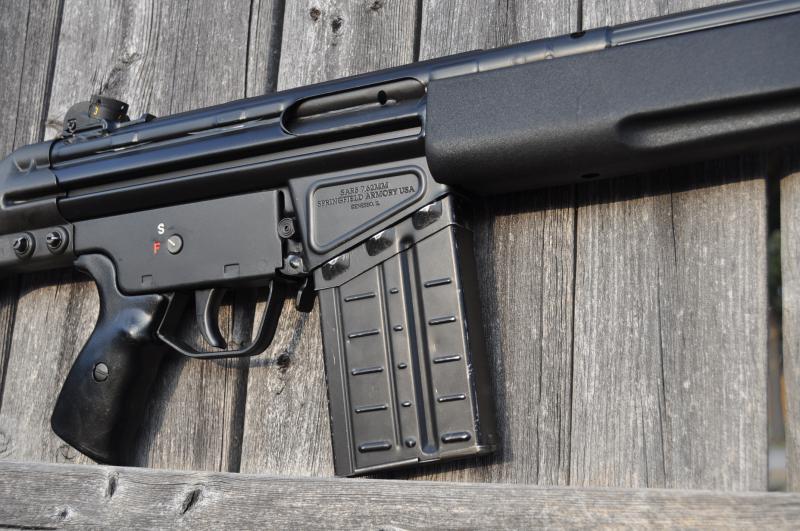 gunrunnerhell:  SAR-8 Back in the day Springfield Armory used to import several main