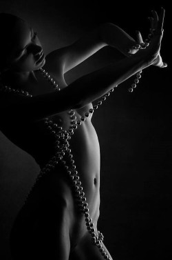 antoinettemartandphotos:  My pearls