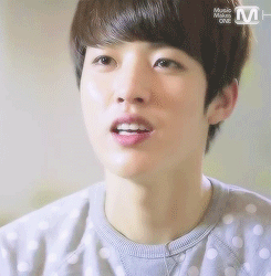 yeolidiot:   71-76/1OO Gifs Of Lee SungYeol ♡  