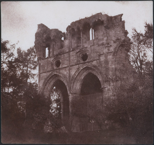 William Henry Fox Talbot The Tomb of Sir Walter Scott, in Dryburgh Abbey, 1844