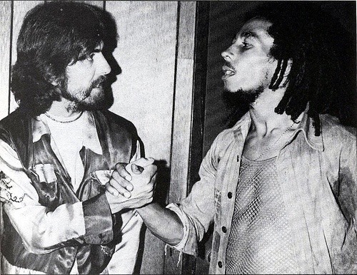 talesfromweirdland:A soulful moment: when George Harrison met Bob Marley.